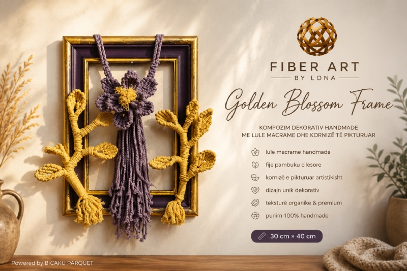 Kompozimi Dekorativ model Golden Blossom Frame me Lule Macrame Handmade, realizuar nga Fiber Art by Lona